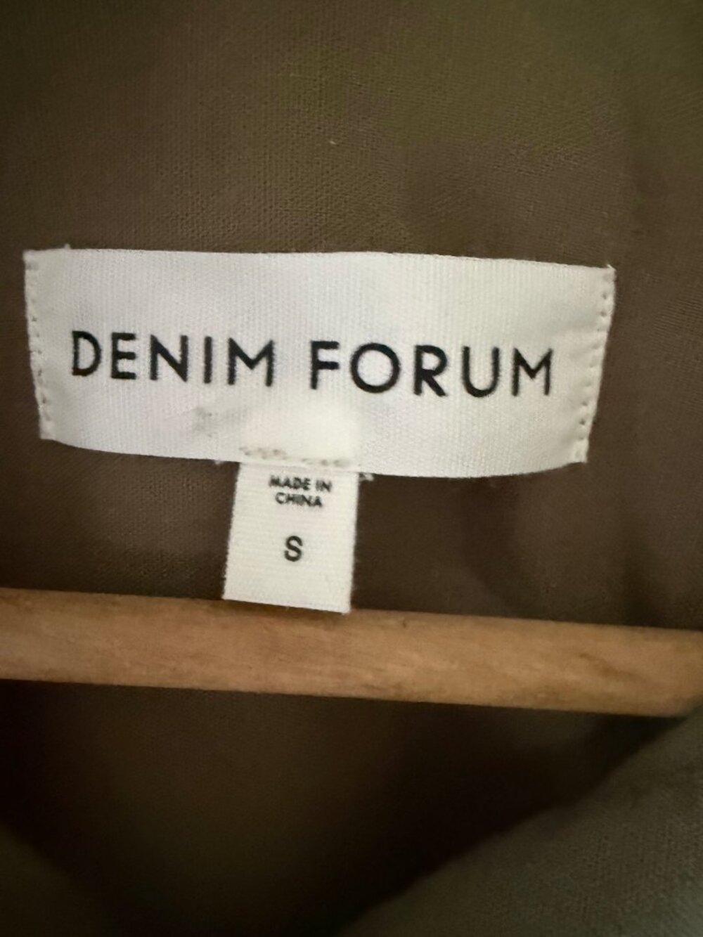 Denim Forum Aritzia | Khaki The Jane Longsleeve Shirt | Oversized Button | Small - Picture 4 of 10